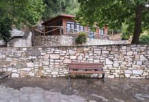 Καλλιτεχνικό εργαστήριο στη βιβλιοθήκη νεολαίας της Γαλάτιστας