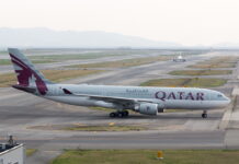 Μήνυση 5 εκατ. δολαρίων στην Qatar Airways για αλλεργικό σοκ 3χρονης από σοκολάτα που της έδωσε αεροσυνοδός