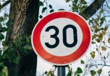 Νέο όριο 30 χλμ/ώρα στις πόλεις: Αρχή μιας νέας εποχής για την οδική ασφάλεια στην Ελλάδα