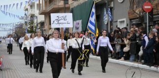25η Μαρτίου στα Νέα Μουδανιά: Η παρέλαση που γέμισε την πόλη υπερηφάνεια ΒΙΝΤΕΟ-ΕΙΚΟΝΕΣ