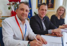 Συμμαχία για τη ζωή: Περιφέρεια Πελοποννήσου και KIDS SAVE LIVES δημιουργούν δίκτυο απινιδωτών