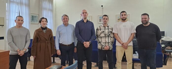 Orkomwsia-dimotiki astunomia-poluguros