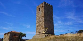 Καλημέρα Χαλκιδική,Νέα Φώκαια: ο πύργος της Ιστορίας και της Επανάστασης