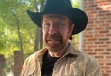 Έφυγε από τη ζωή ο θρύλος του κινηματογράφου δράσης Τσακ Νόρις