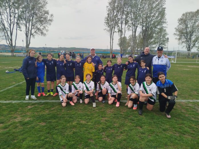 k12 koritsiwn filiko