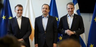 Μήνυμα ενότητας και αλληλεγγύης στην Κύπρο από Μητσοτάκη, Μακρόν και Χριστοδουλίδη