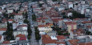 ΕΚΤΑΚΤΟ: Επίθεση με μαχαίρι σε μαθητή στη Νέα Καλλικράτεια.Καθηγητής ακινητοποίησε τον δράστη